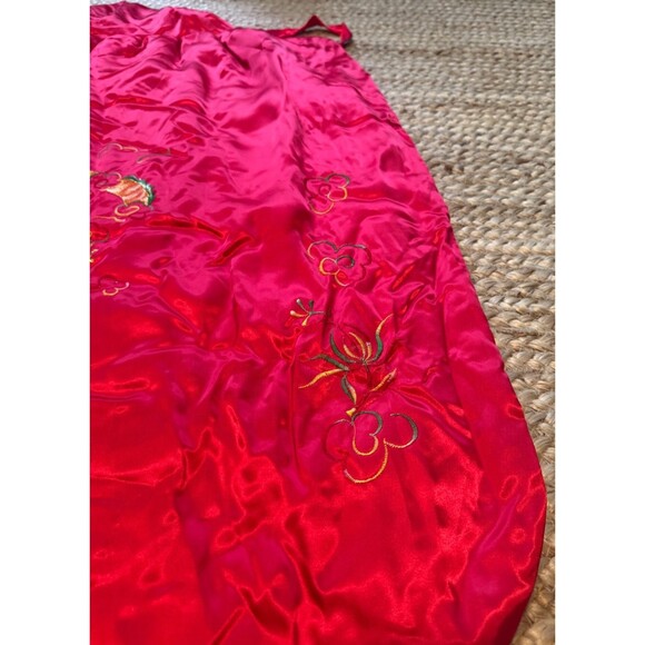 Vintage Child's Red Satin Chinese Hanfu Cloak Embroidered Hooded Cape Doupeng - Picture 11 of 13